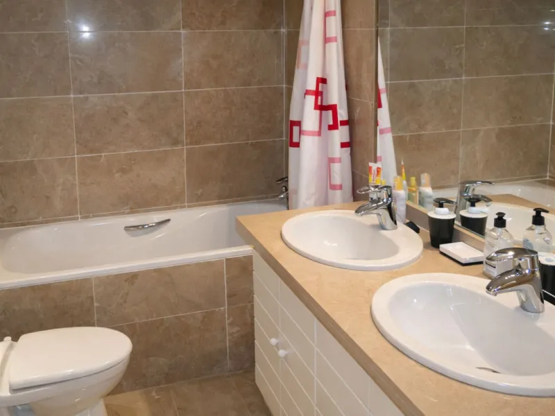 SPACIOUS APARTMENT WITH SEA, GOLF AND GARDEN VIEWS – MIRAFLORES