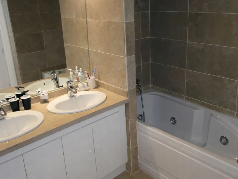 SPACIOUS APARTMENT WITH SEA, GOLF AND GARDEN VIEWS – MIRAFLORES