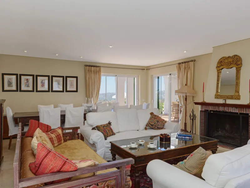 Where the Mediterranean meets the Atlas Mountains: the majesty of this villa in La Alquería Mijas