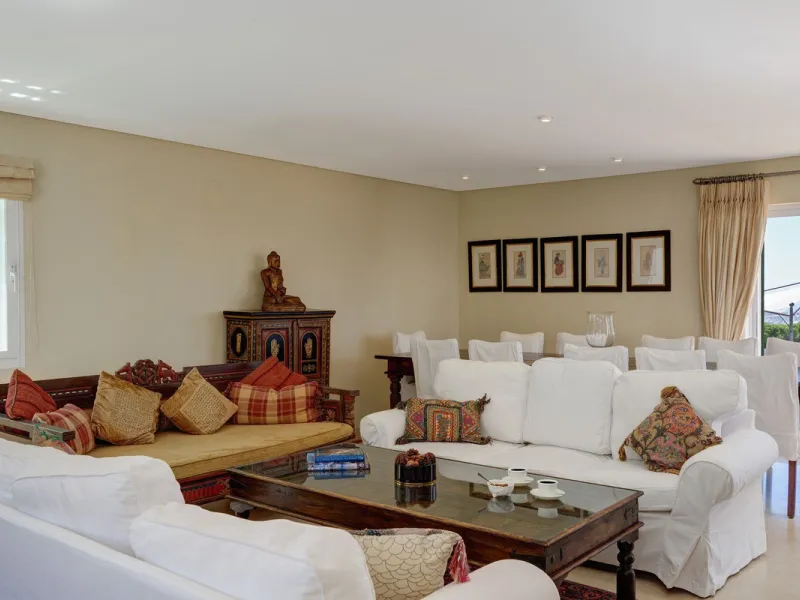 Where the Mediterranean meets the Atlas Mountains: the majesty of this villa in La Alquería Mijas