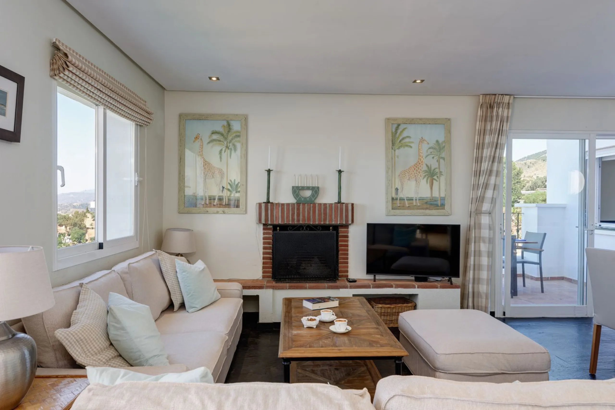 Where the Mediterranean meets the Atlas Mountains: the majesty of this villa in La Alquería Mijas