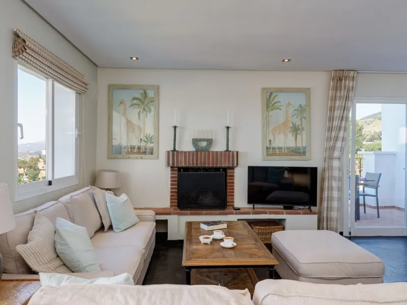Where the Mediterranean meets the Atlas Mountains: the majesty of this villa in La Alquería Mijas