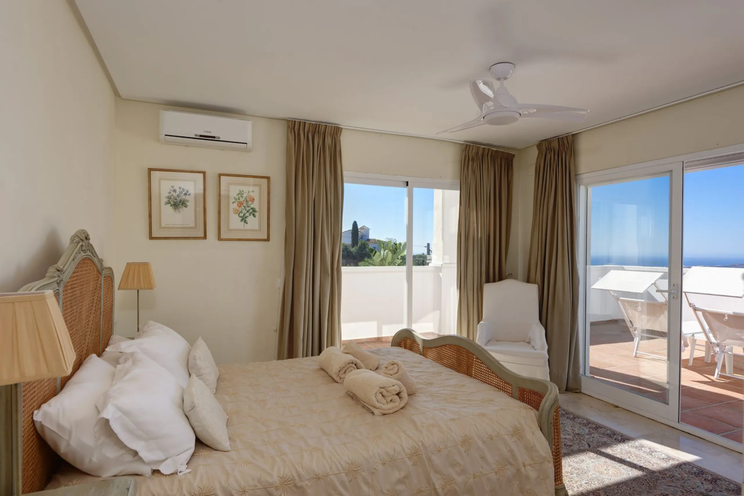 Where the Mediterranean meets the Atlas Mountains: the majesty of this villa in La Alquería Mijas