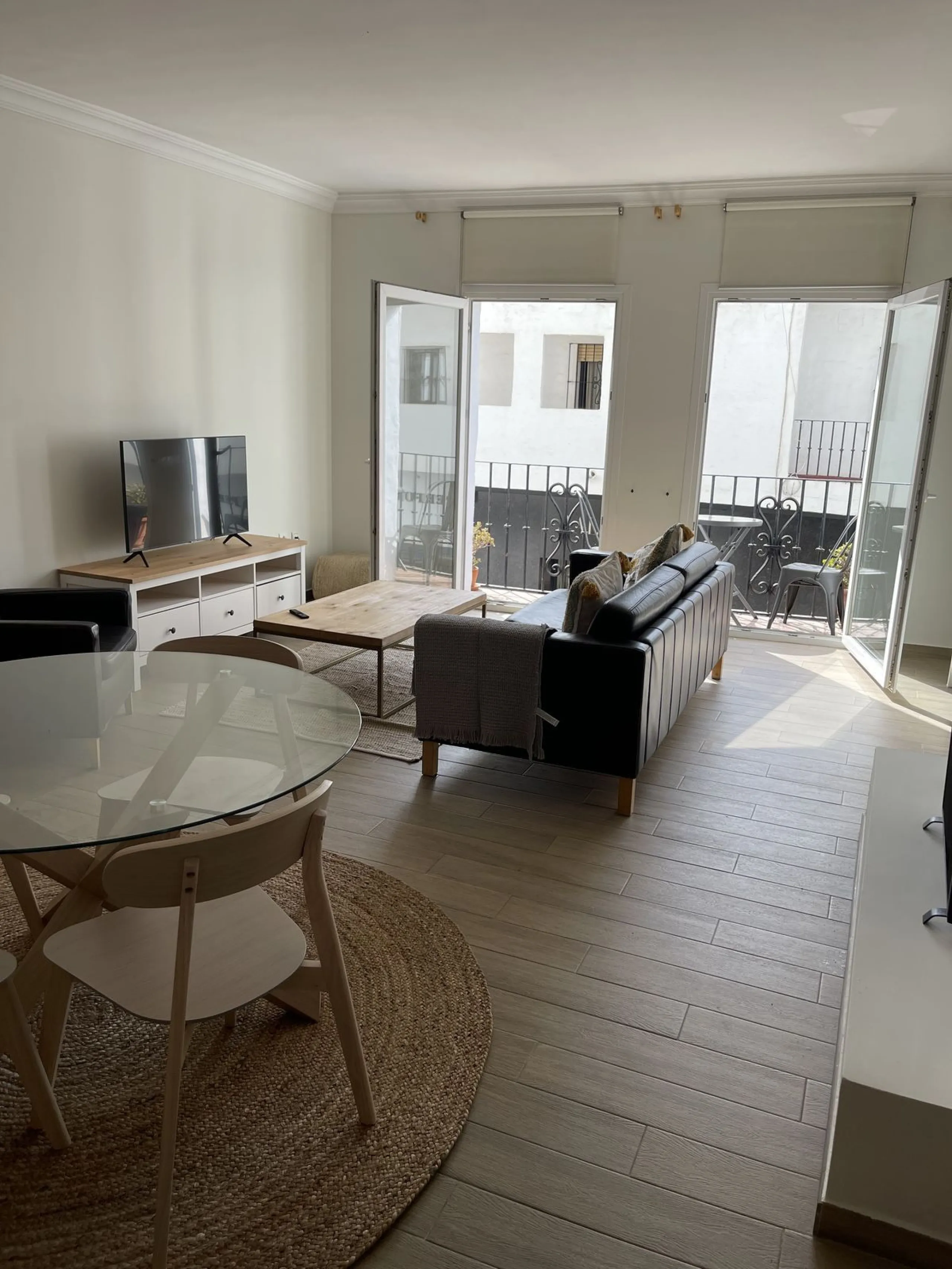 Apartment - Middle Floor Apartment в продаже в Marbella, Málaga. В доме 1 спален и 1 ванных комнат. Площадь дома 57 м²