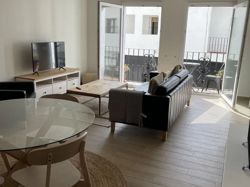 Apartment - Middle Floor Apartment в продаже в Marbella, Málaga. В доме 1 спален и 1 ванных комнат. Площадь дома 57 м²