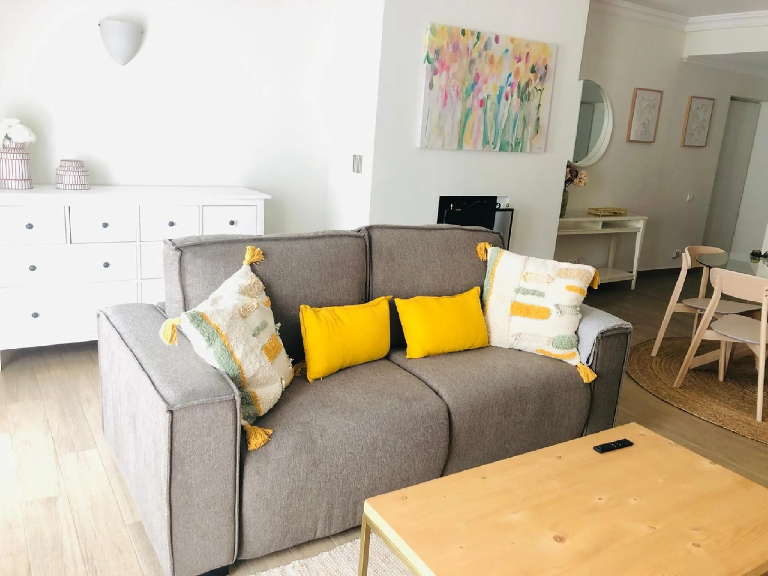 Apartment - Middle Floor Apartment в продаже в Marbella, Málaga. В доме 1 спален и 1 ванных комнат. Площадь дома 57 м²