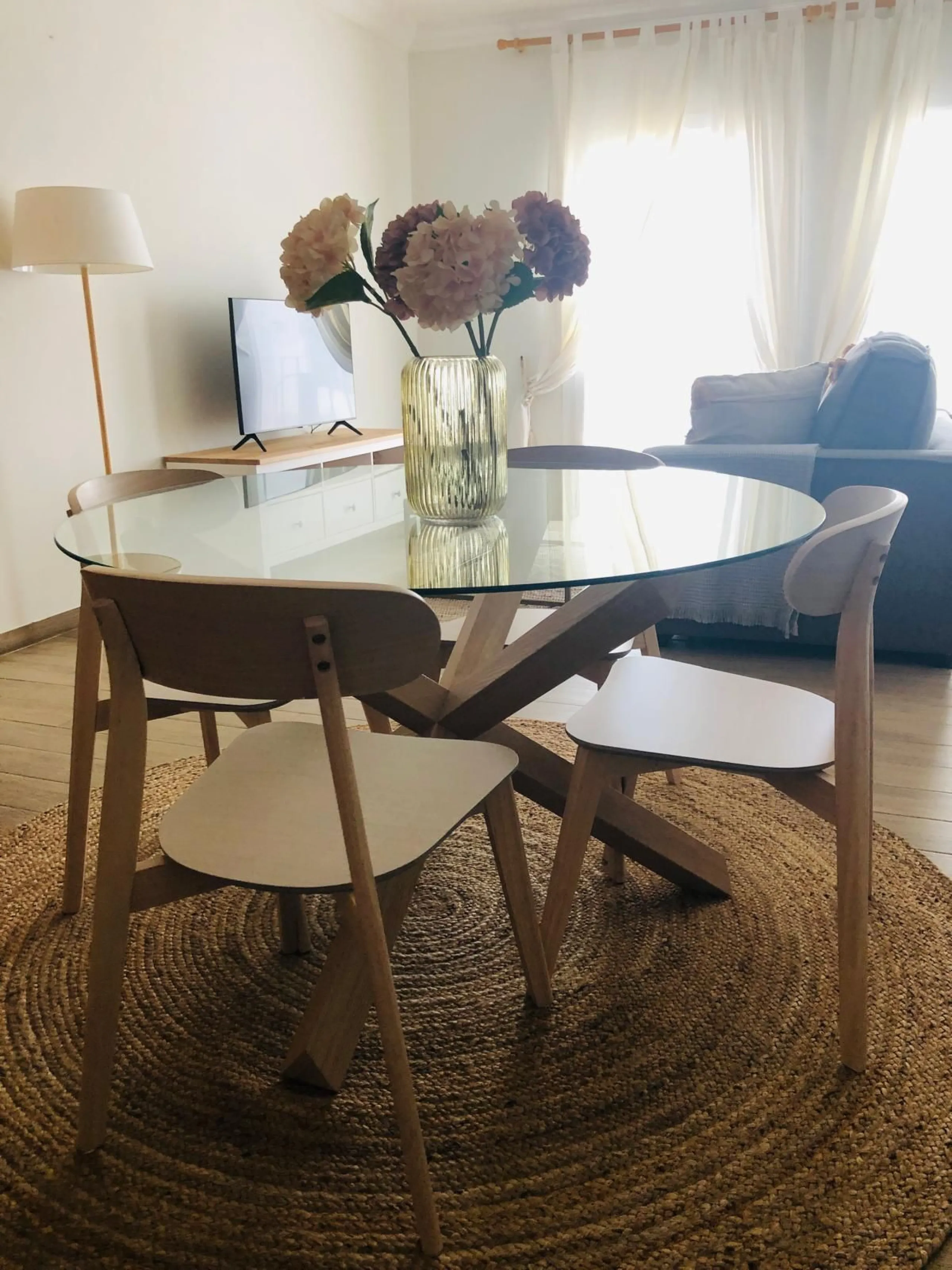 Apartment - Middle Floor Apartment в продаже в Marbella, Málaga. В доме 1 спален и 1 ванных комнат. Площадь дома 57 м²