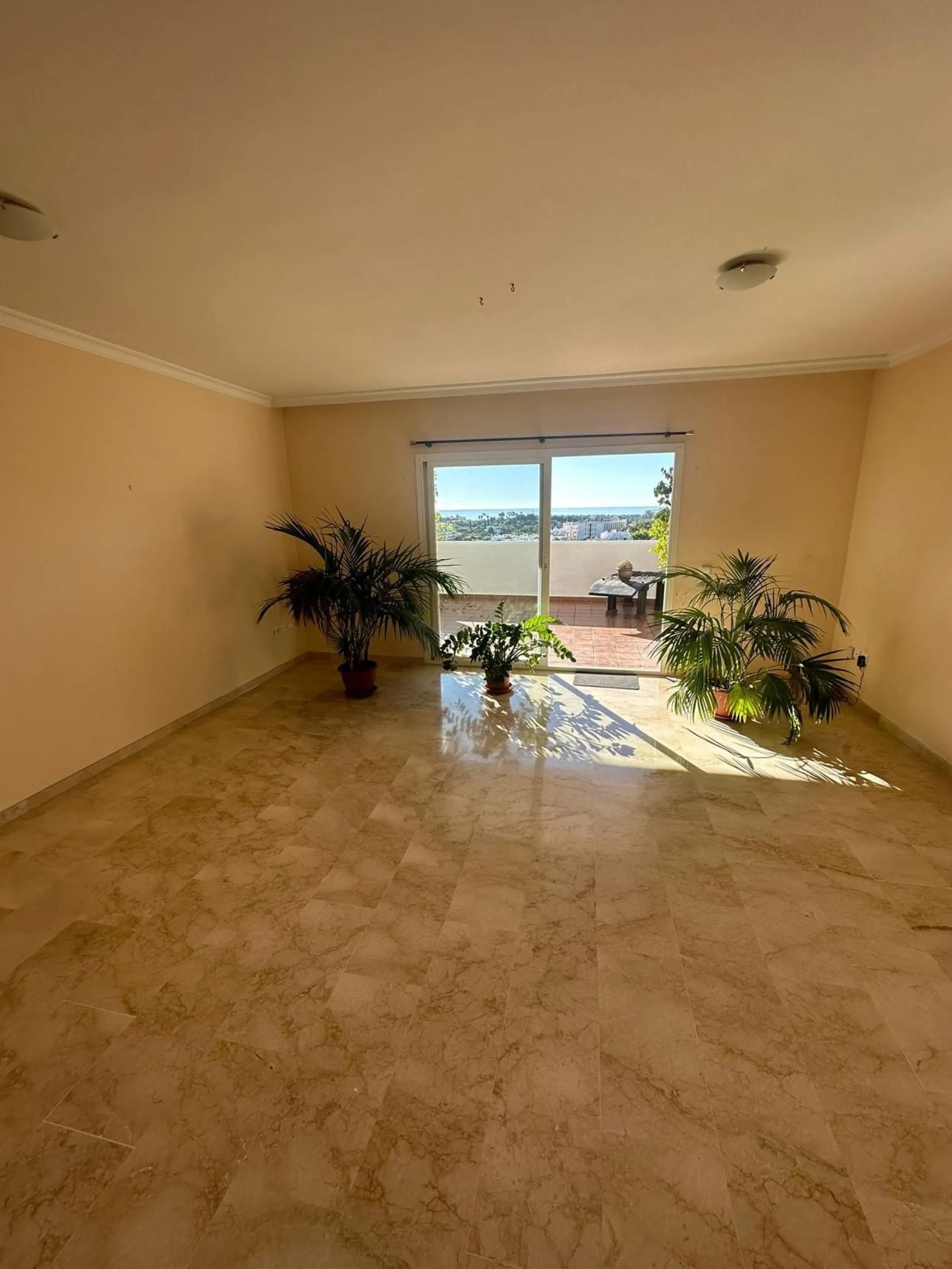 Апартамент средний этаж, Selwo, Costa del Sol