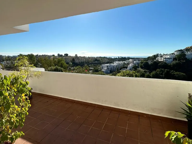 Апартамент средний этаж, Selwo, Costa del Sol