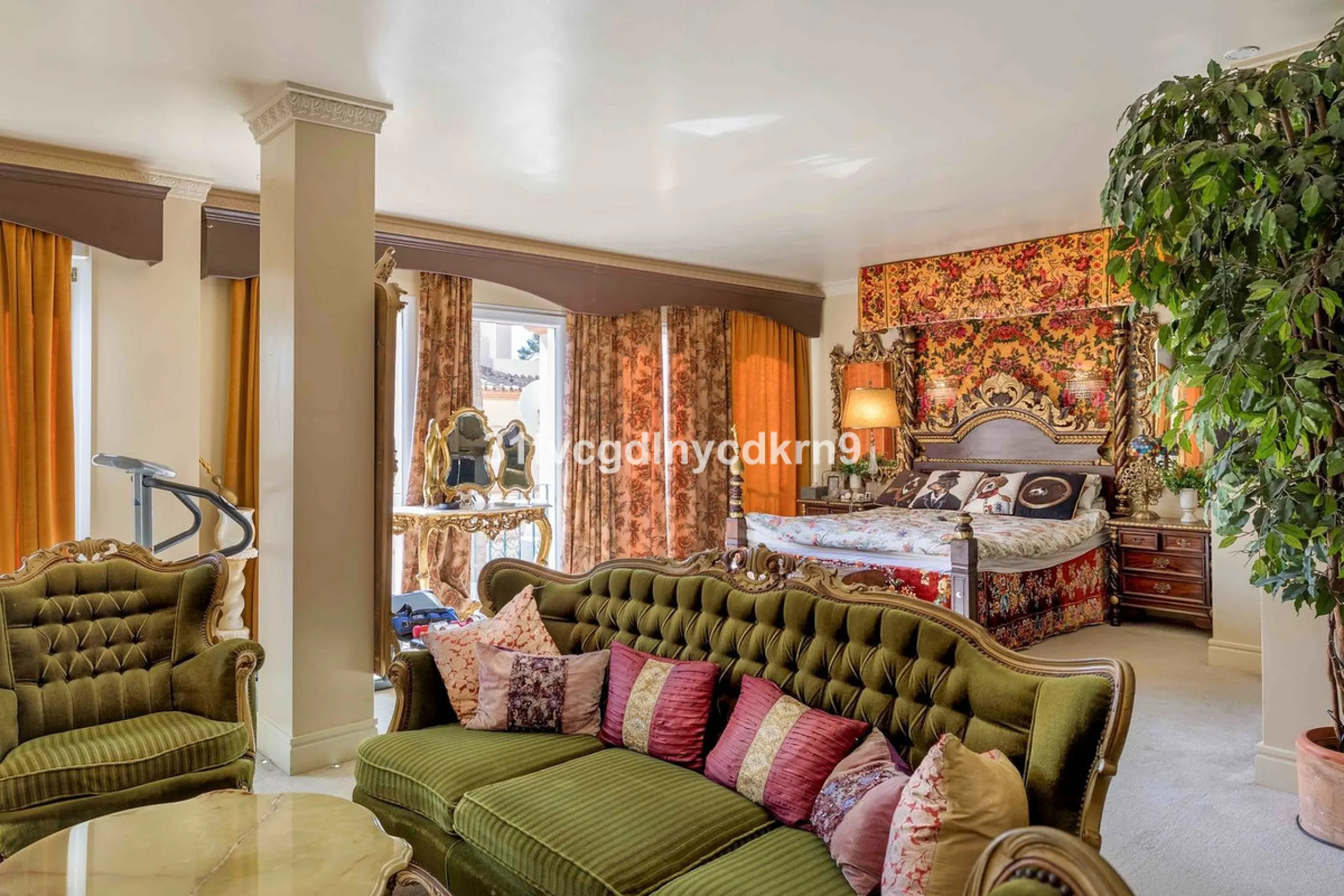 Presenting an exceptional duplex sanctuary nestled within the prestigious Belgravia complex, mere steps from Estepona's vibrant harbor and sun-kissed shores. Originally conceived as separate ground-floor and mezzanine units, this residence has been master