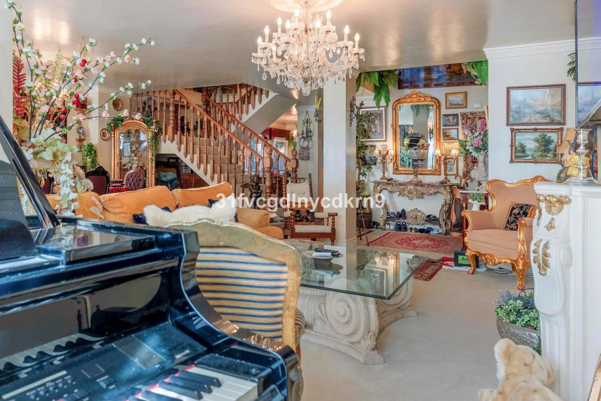 Presenting an exceptional duplex sanctuary nestled within the prestigious Belgravia complex, mere steps from Estepona's vibrant harbor and sun-kissed shores. Originally conceived as separate ground-floor and mezzanine units, this residence has been master
