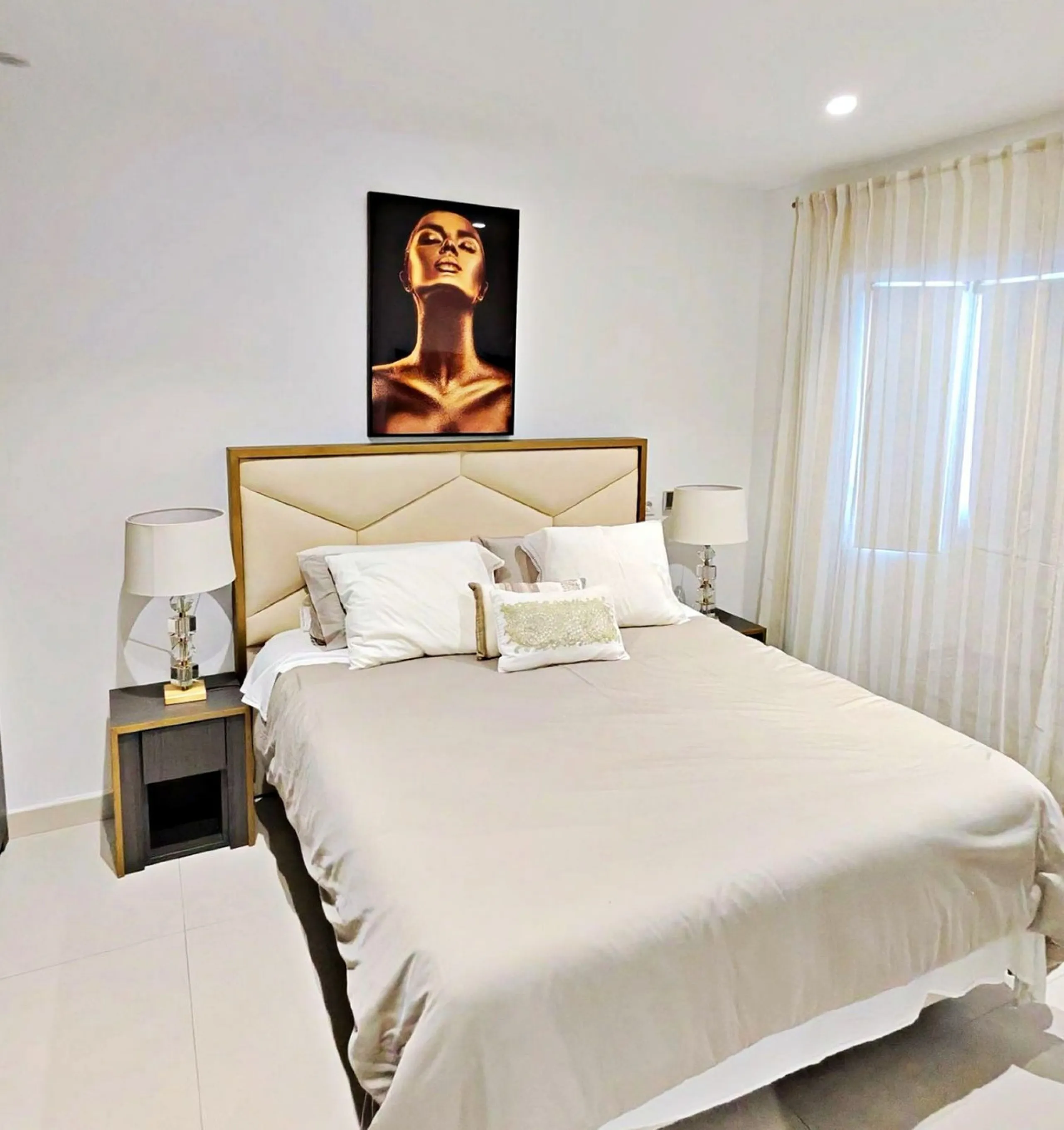 Apartment - Ground Floor Apartment в продаже в Marbella, Málaga. В доме 2 спален и 2 ванных комнат. Площадь дома 140 м²