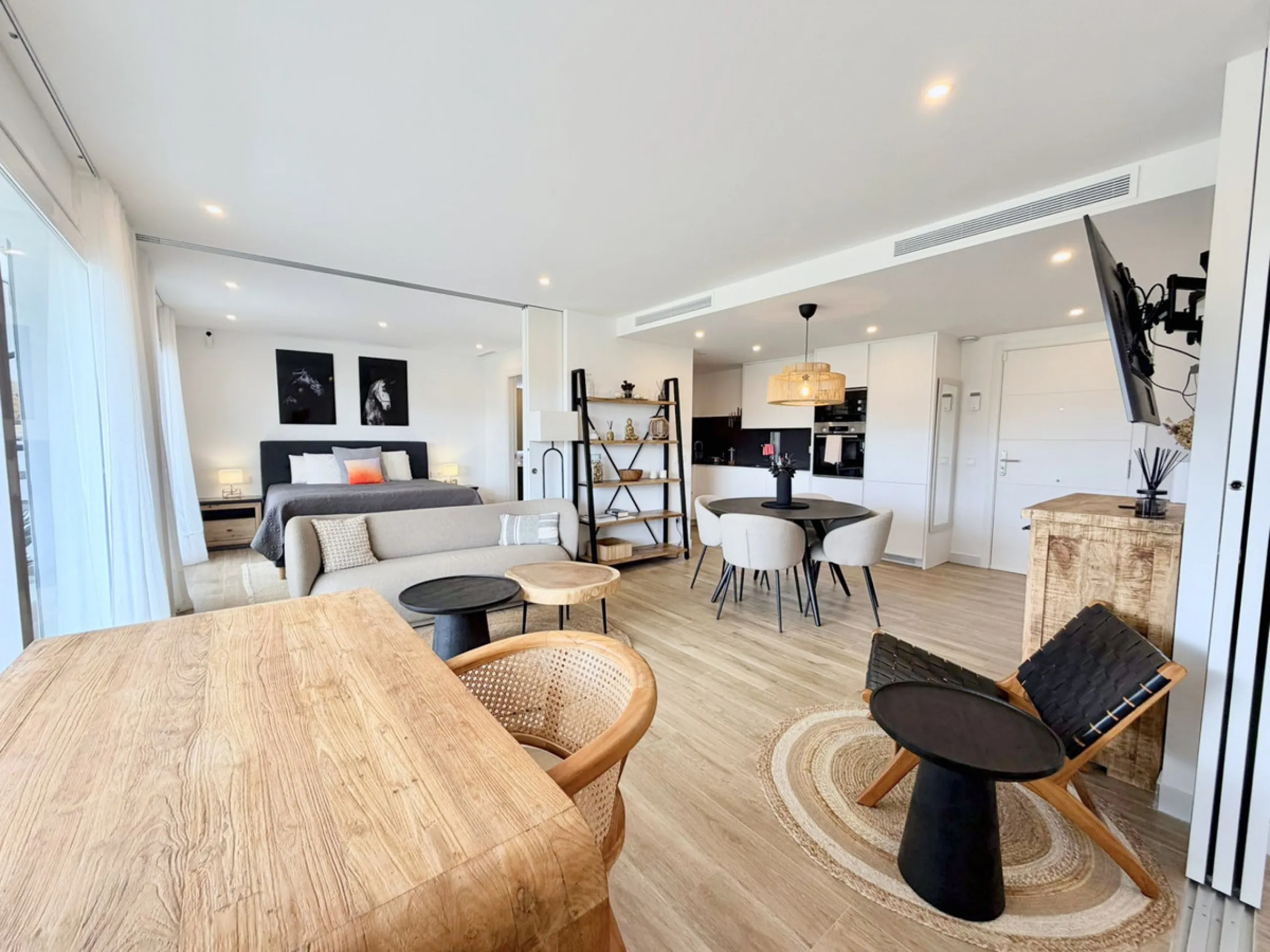 Apartment - Penthouse в продаже в Casares, Málaga. В доме 2 спален и 2 ванных комнат. Площадь дома 76 м²
