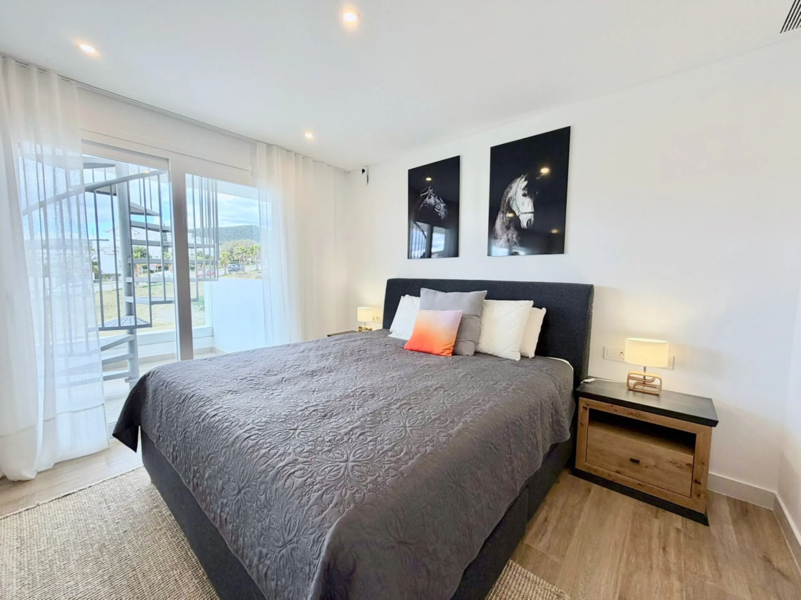 Apartment - Penthouse в продаже в Casares, Málaga. В доме 2 спален и 2 ванных комнат. Площадь дома 76 м²