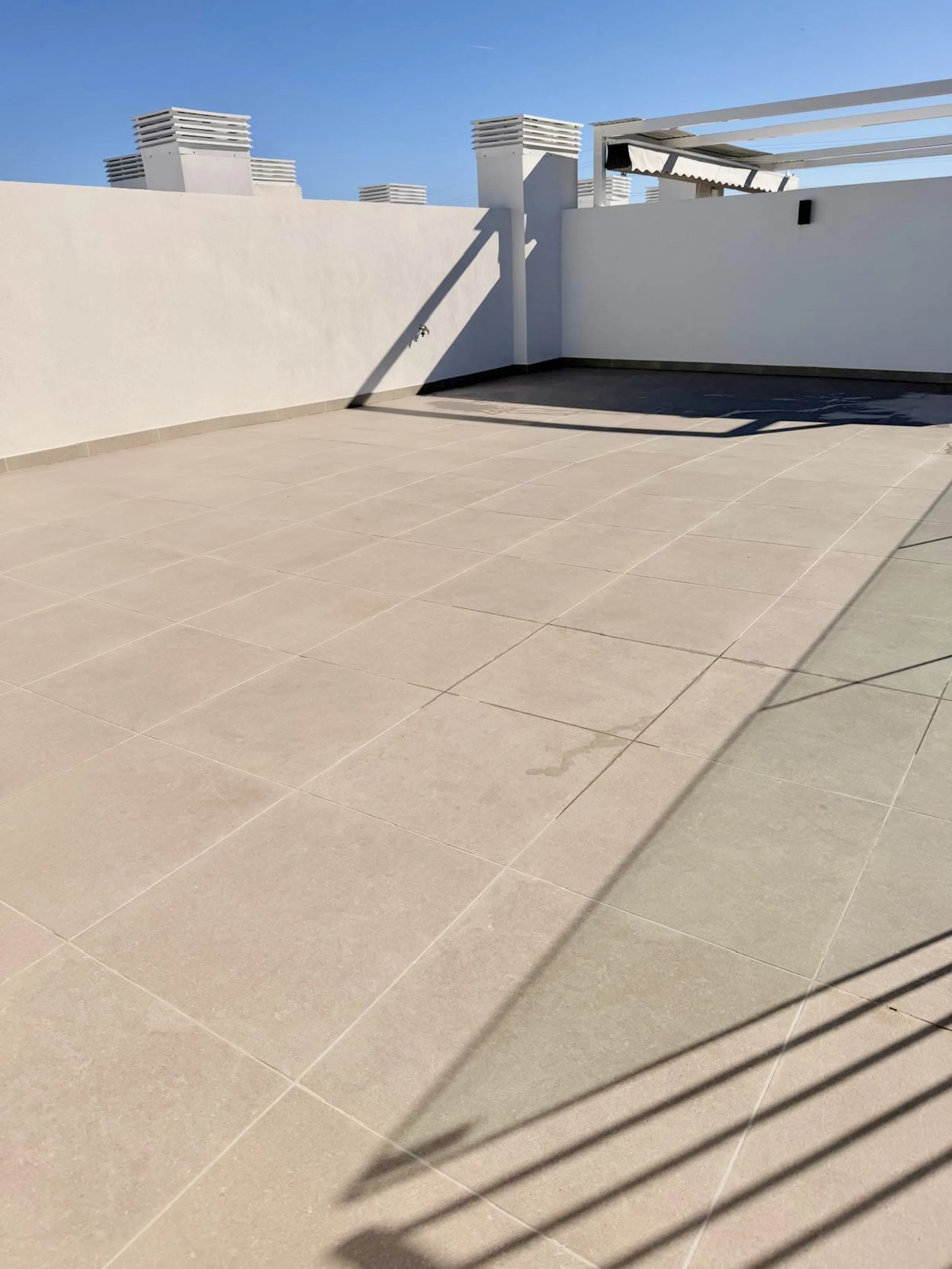 Apartment - Penthouse в продаже в Casares, Málaga. В доме 2 спален и 2 ванных комнат. Площадь дома 76 м²