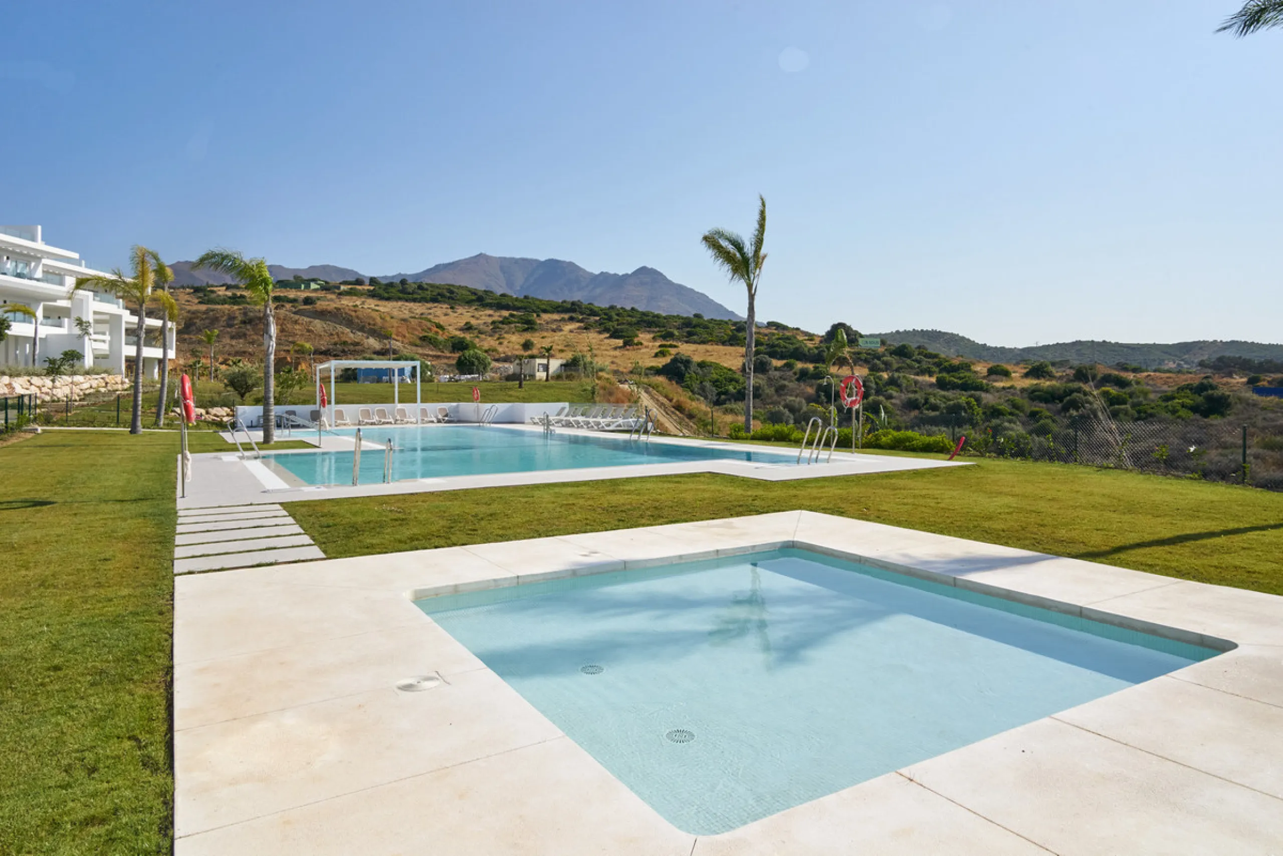 Apartment - Penthouse в продаже в Casares, Málaga. В доме 2 спален и 2 ванных комнат. Площадь дома 76 м²