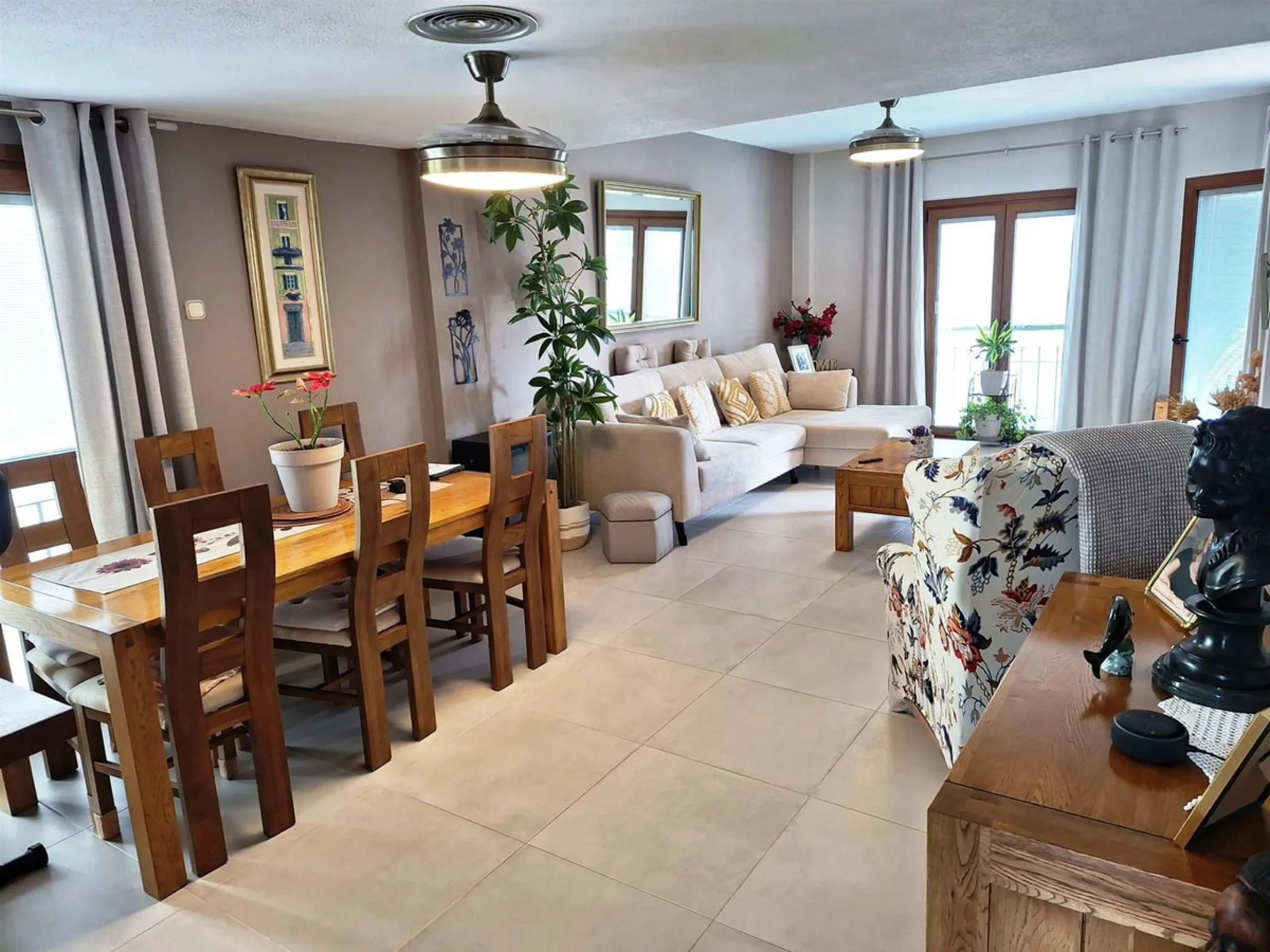 Apartment - Penthouse в продаже в Manilva, Málaga. В доме 4 спален и 3 ванных комнат. Площадь дома 155 м²