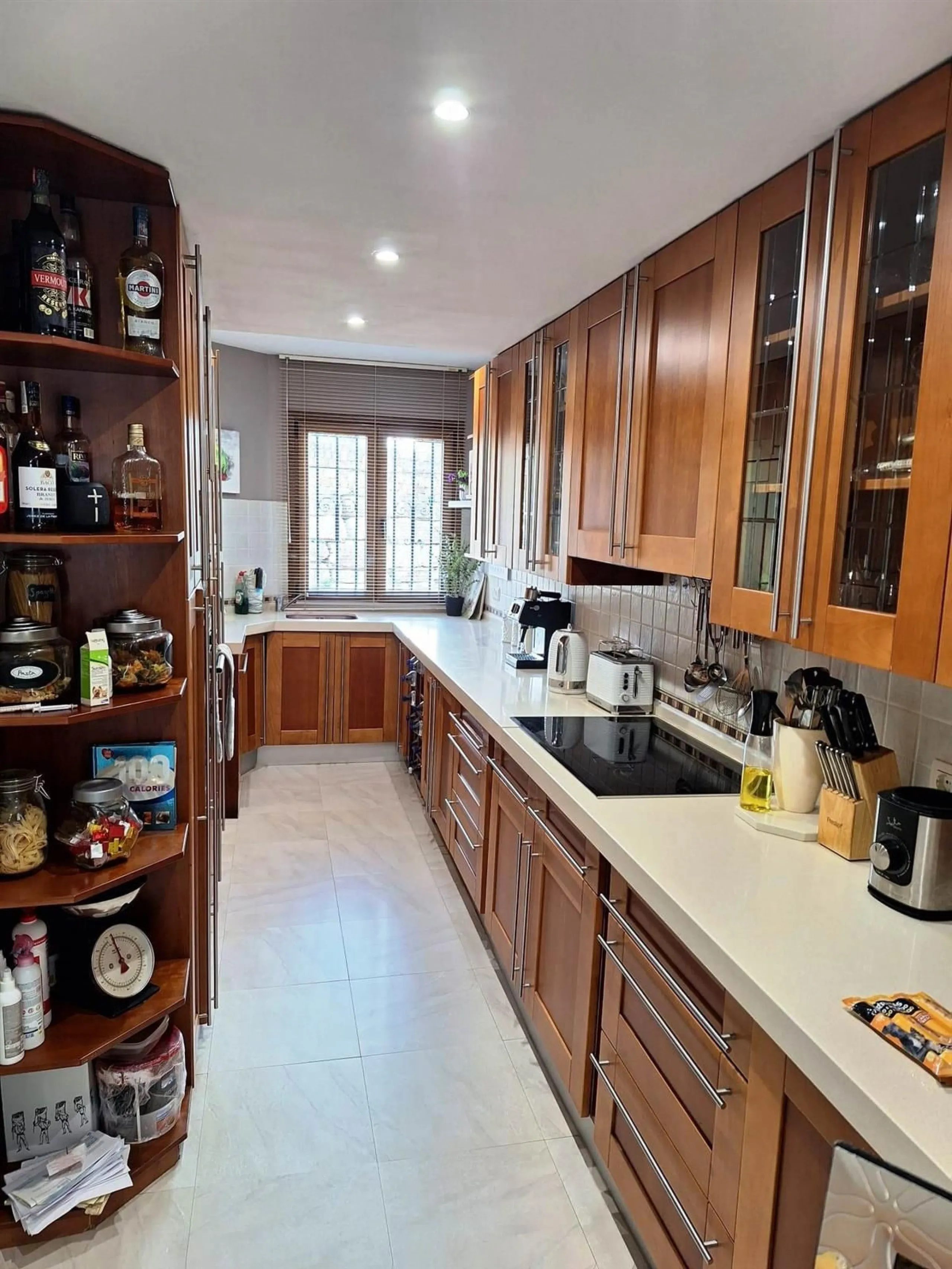 Apartment - Penthouse в продаже в Manilva, Málaga. В доме 4 спален и 3 ванных комнат. Площадь дома 155 м²