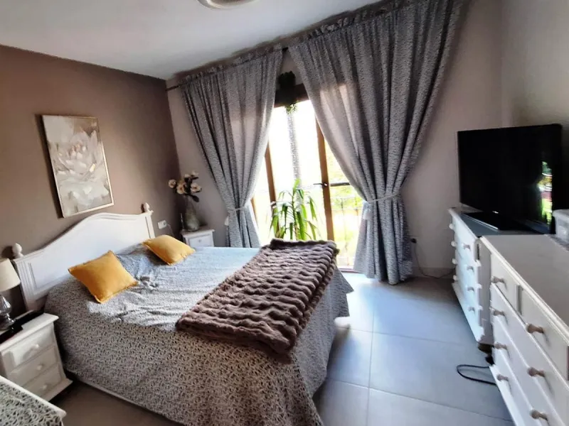 Apartment - Penthouse в продаже в Manilva, Málaga. В доме 4 спален и 3 ванных комнат. Площадь дома 155 м²