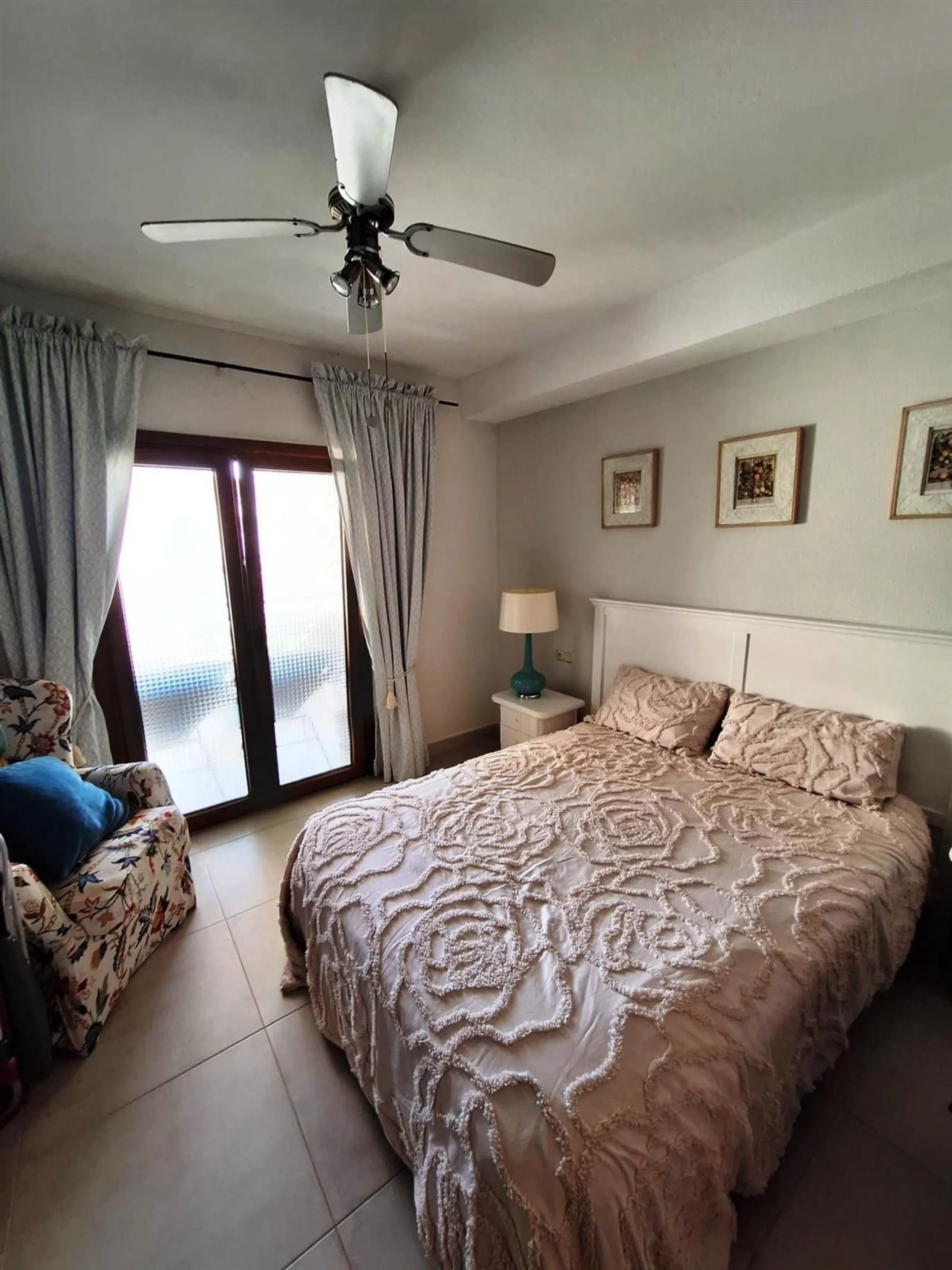 Apartment - Penthouse в продаже в Manilva, Málaga. В доме 4 спален и 3 ванных комнат. Площадь дома 155 м²