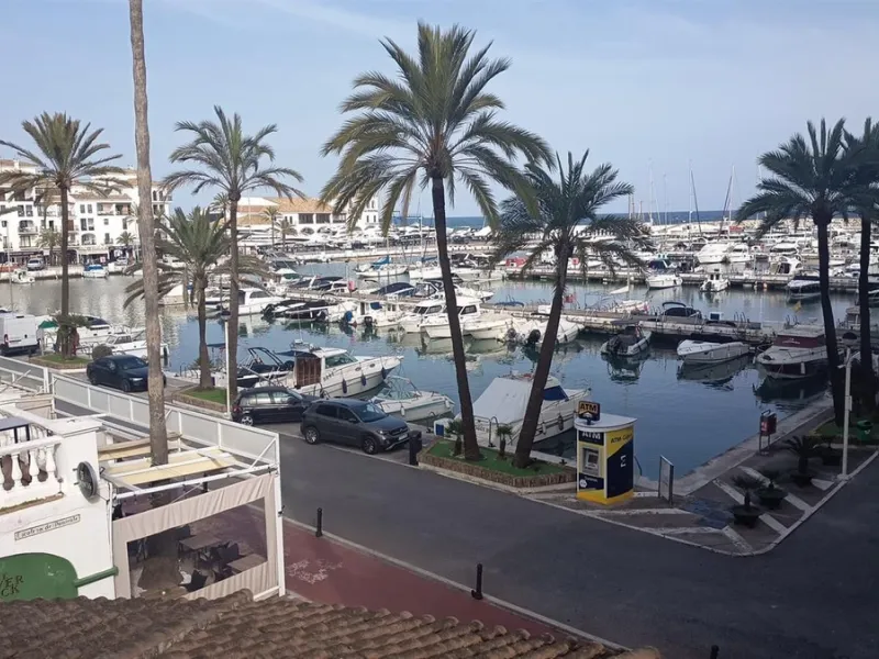 Apartment - Penthouse в продаже в Manilva, Málaga. В доме 4 спален и 3 ванных комнат. Площадь дома 155 м²