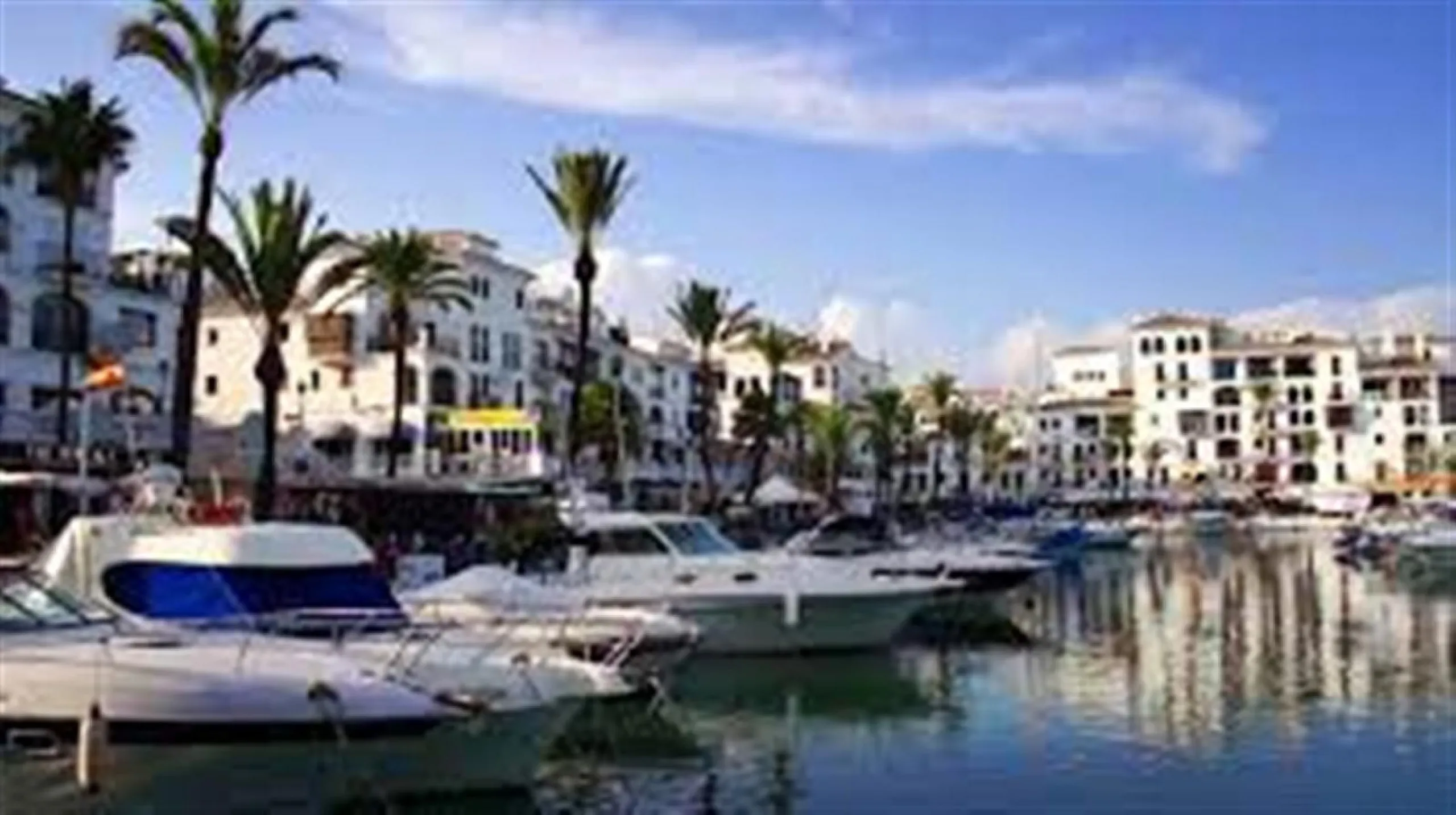 Apartment - Penthouse в продаже в Manilva, Málaga. В доме 4 спален и 3 ванных комнат. Площадь дома 155 м²