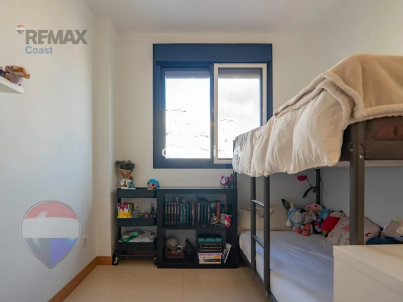Apartment - Middle Floor Apartment в продаже в Ciudad Jardín, Málaga. В доме 2 спален и 2 ванных комнат. Площадь дома 76 м²