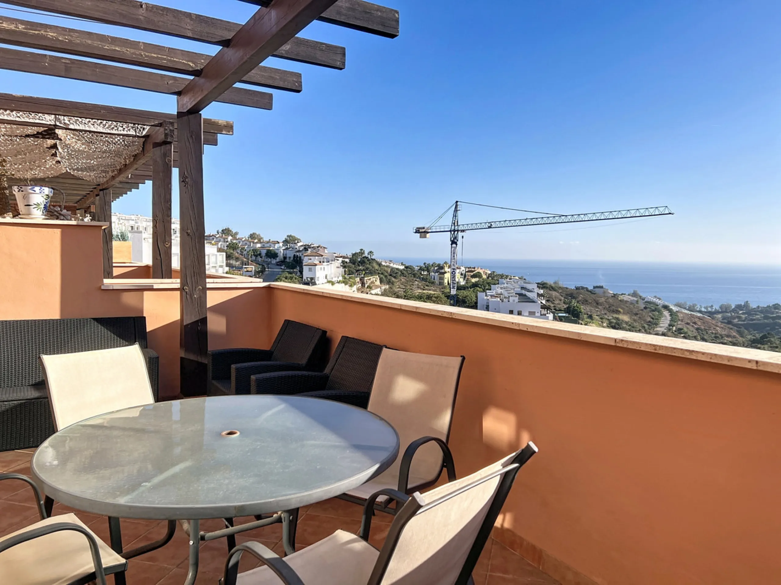 Exceptional 2-Bedroom Penthouse with Sea & Gibraltar Views near Sotogrande