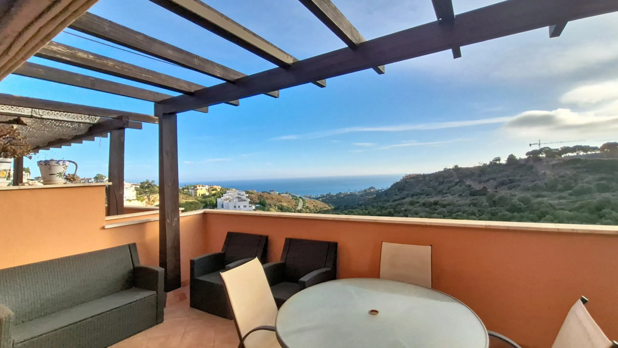 Exceptional 2-Bedroom Penthouse with Sea & Gibraltar Views near Sotogrande