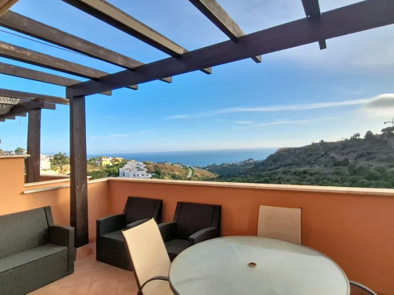 Exceptional 2-Bedroom Penthouse with Sea & Gibraltar Views near Sotogrande