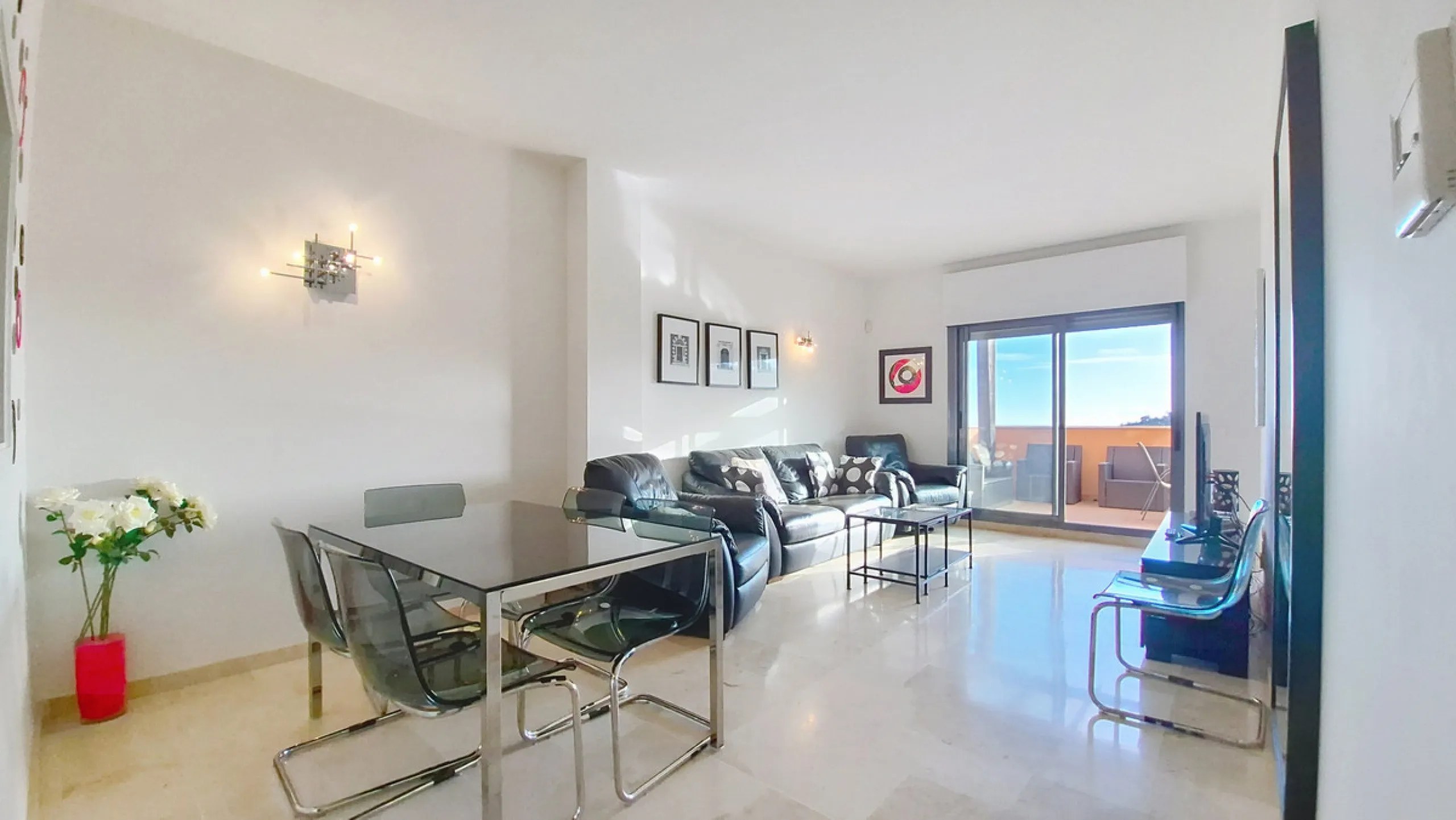 Exceptional 2-Bedroom Penthouse with Sea & Gibraltar Views near Sotogrande