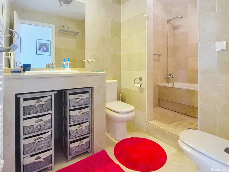 Exceptional 2-Bedroom Penthouse with Sea & Gibraltar Views near Sotogrande