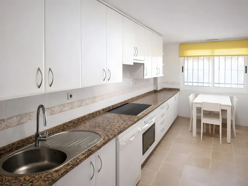 Apartment - Middle Floor Apartment в продаже в Marbella, Málaga. В доме 2 спален и 2 ванных комнат. Площадь дома 114 м²