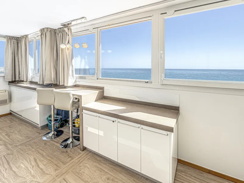 Apartment - Penthouse в продаже в Estepona, Málaga. В доме 2 спален и 2 ванных комнат. Площадь дома 203 м²