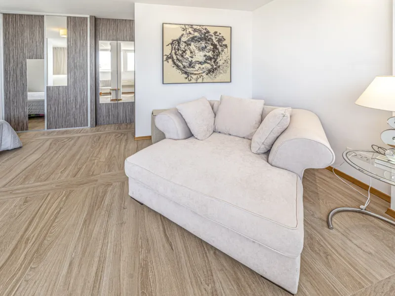 Apartment - Penthouse в продаже в Estepona, Málaga. В доме 2 спален и 2 ванных комнат. Площадь дома 203 м²