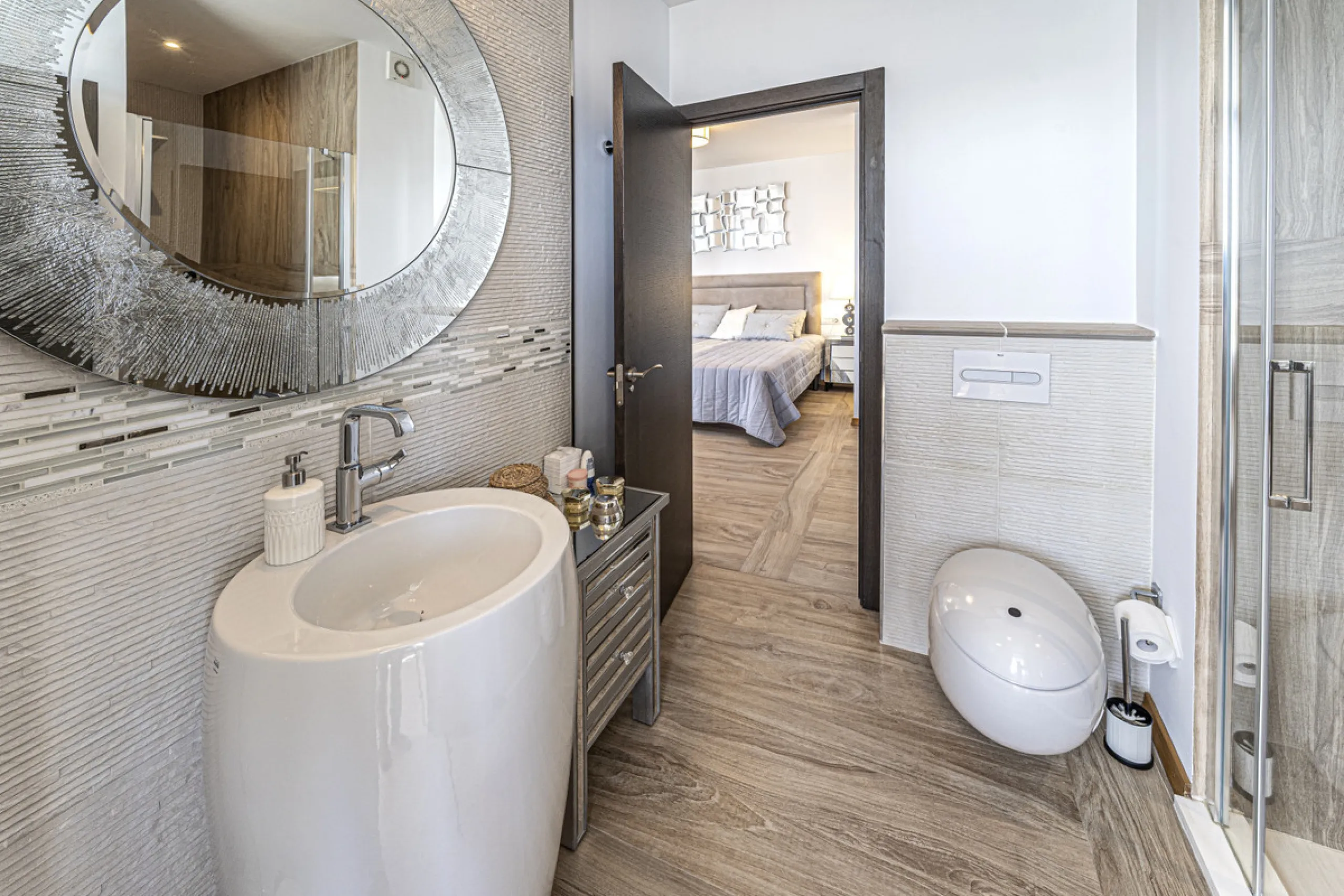 Apartment - Penthouse в продаже в Estepona, Málaga. В доме 2 спален и 2 ванных комнат. Площадь дома 203 м²
