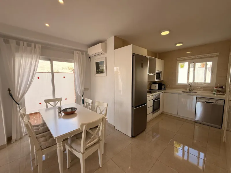 A fantastic opportunity to own a beautifully, spacious detached Villa with Sea Views in a quiet urbanisation with no community fees, just 10 minutes from the town and beach.