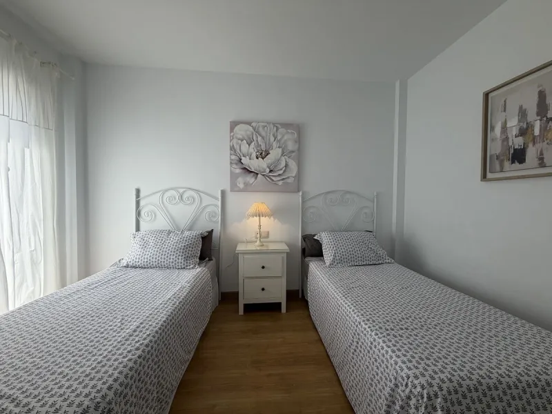 A fantastic opportunity to own a beautifully, spacious detached Villa with Sea Views in a quiet urbanisation with no community fees, just 10 minutes from the town and beach.