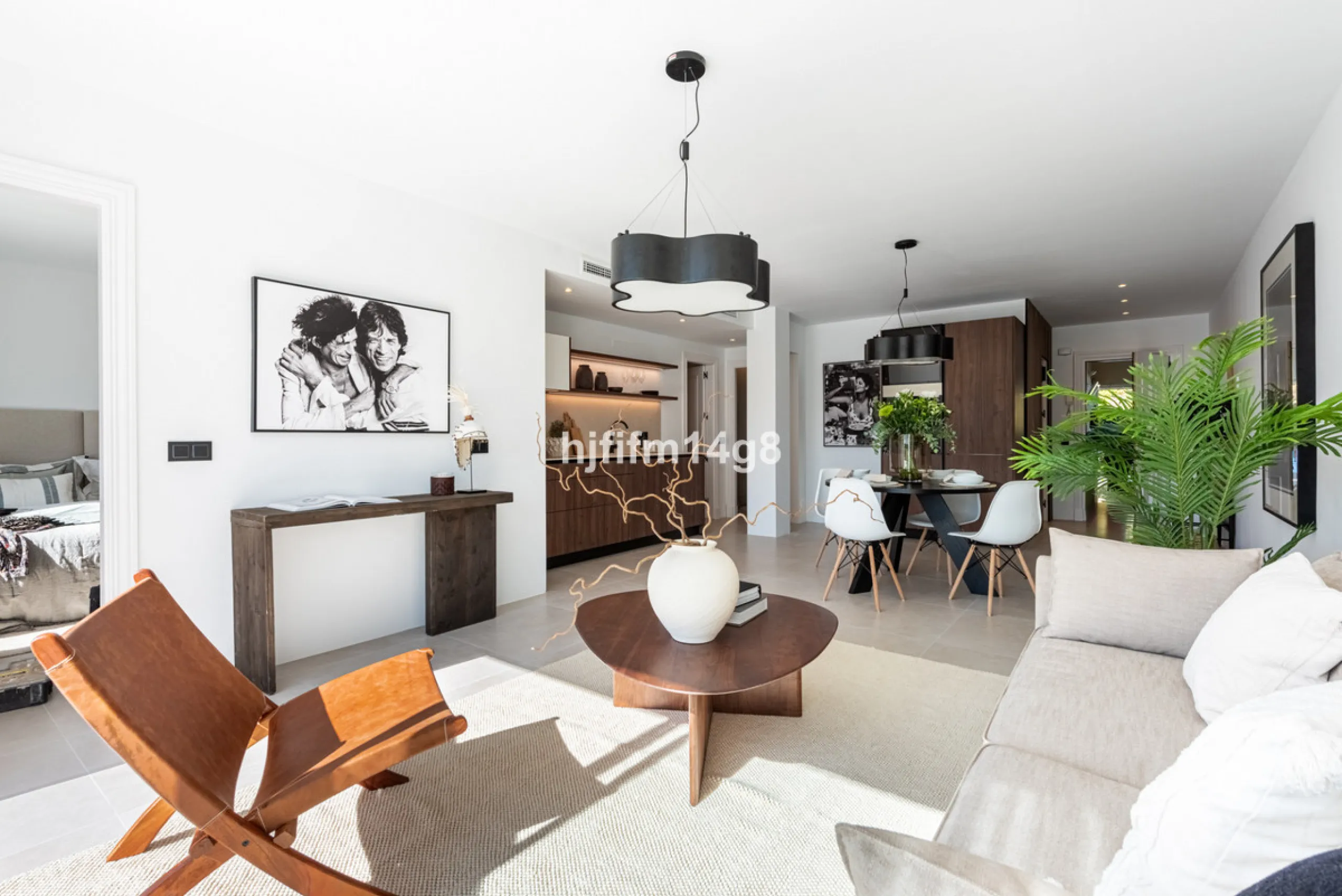 Apartment - Middle Floor Apartment в продаже в Benahavís, Málaga. В доме 3 спален и 2 ванных комнат. Площадь дома 86 м²