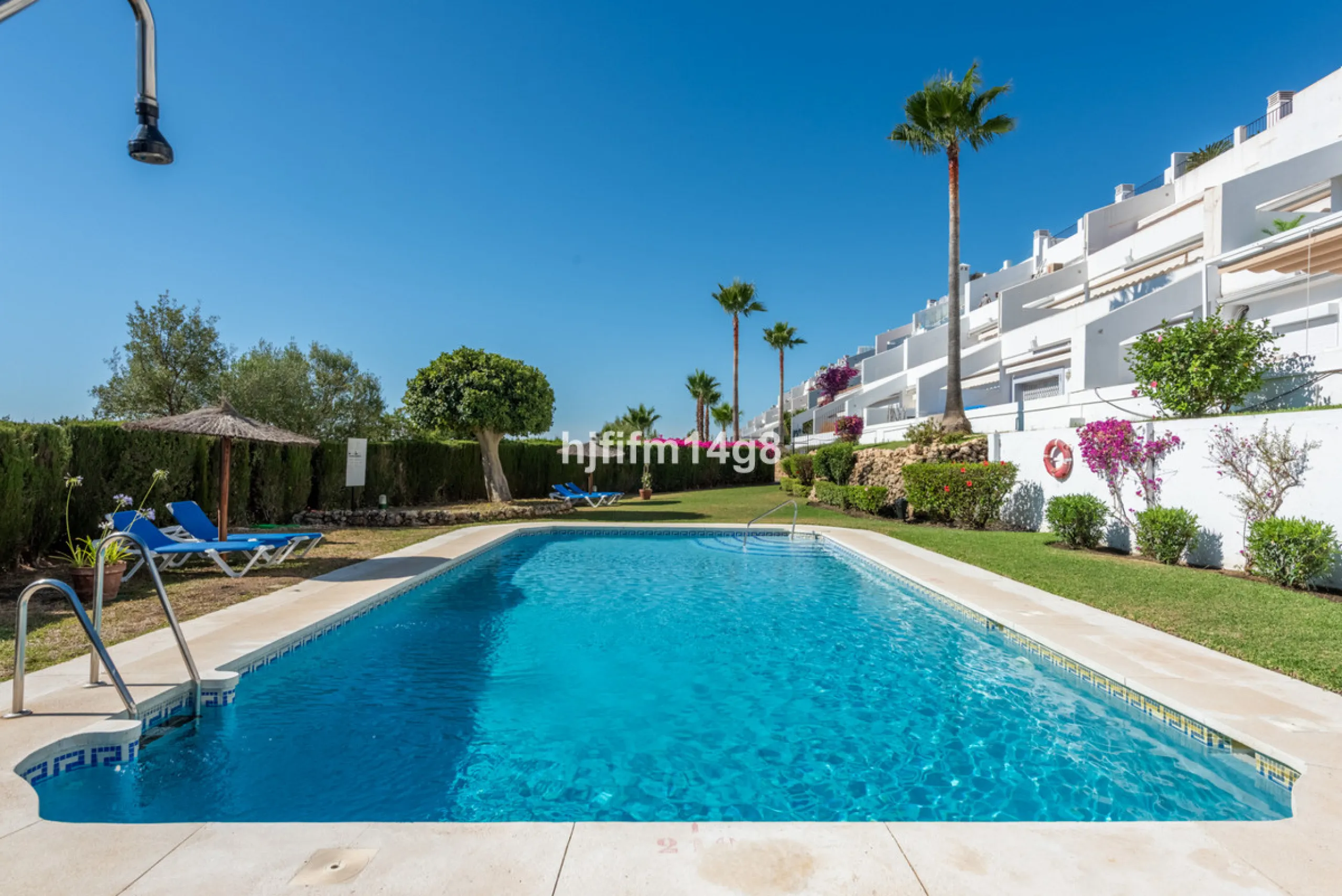 Apartment - Middle Floor Apartment в продаже в Benahavís, Málaga. В доме 3 спален и 2 ванных комнат. Площадь дома 86 м²