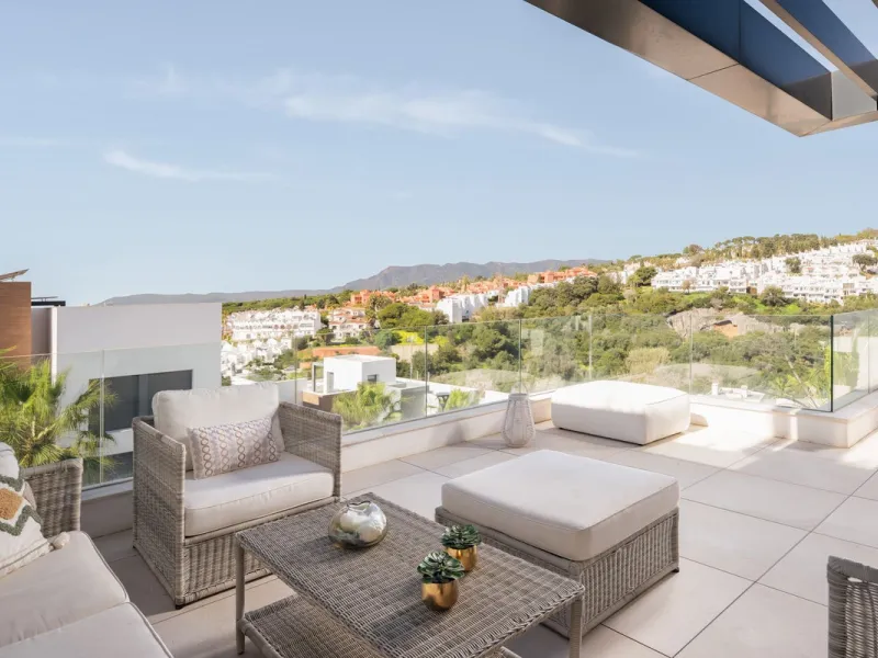 Luxury Duplex Penthouse with Panoramic Golf & Sea Views – Cabopino, Marbella