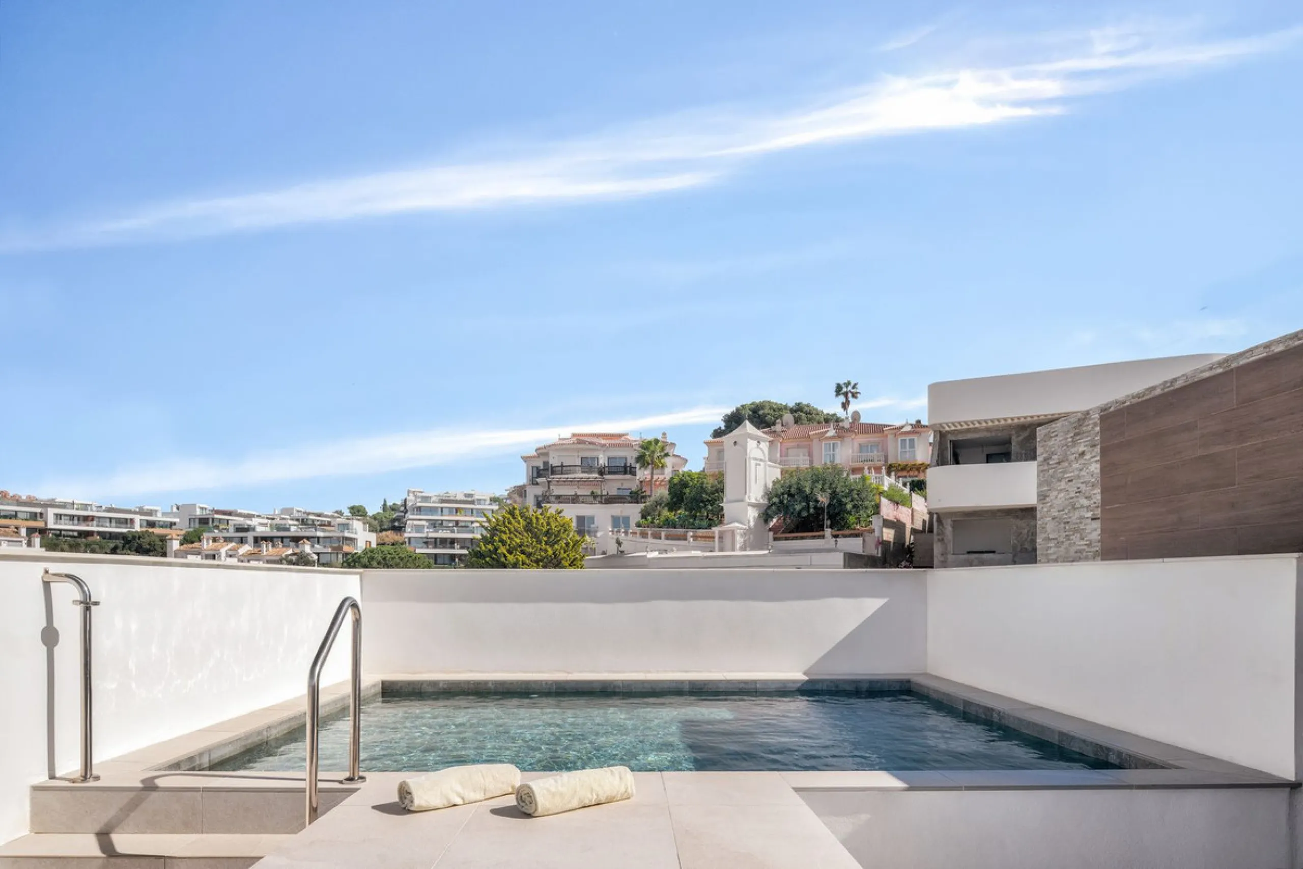 Luxury Duplex Penthouse with Panoramic Golf & Sea Views – Cabopino, Marbella
