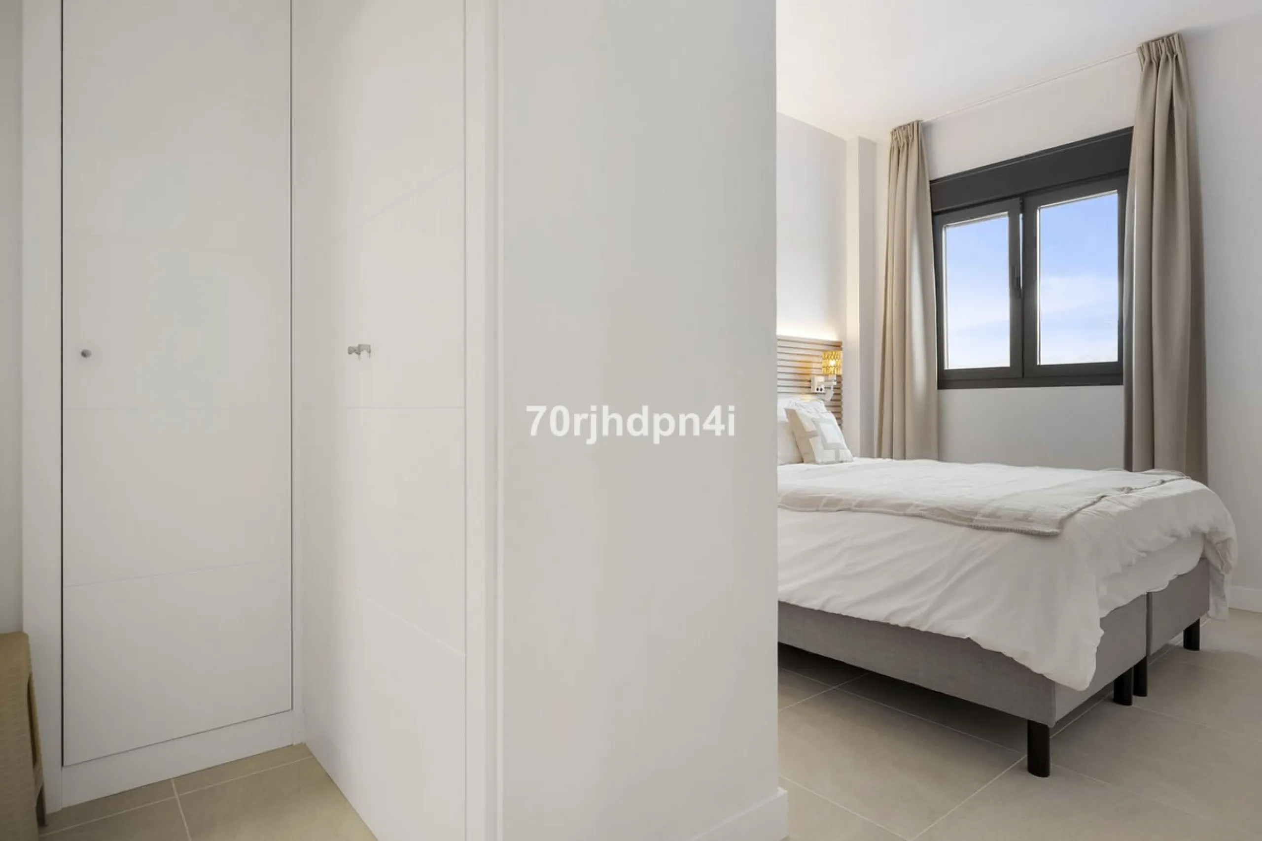 Exclusive: Key-Ready New Build Apartment with Sea Views (Aranya, Estepona)