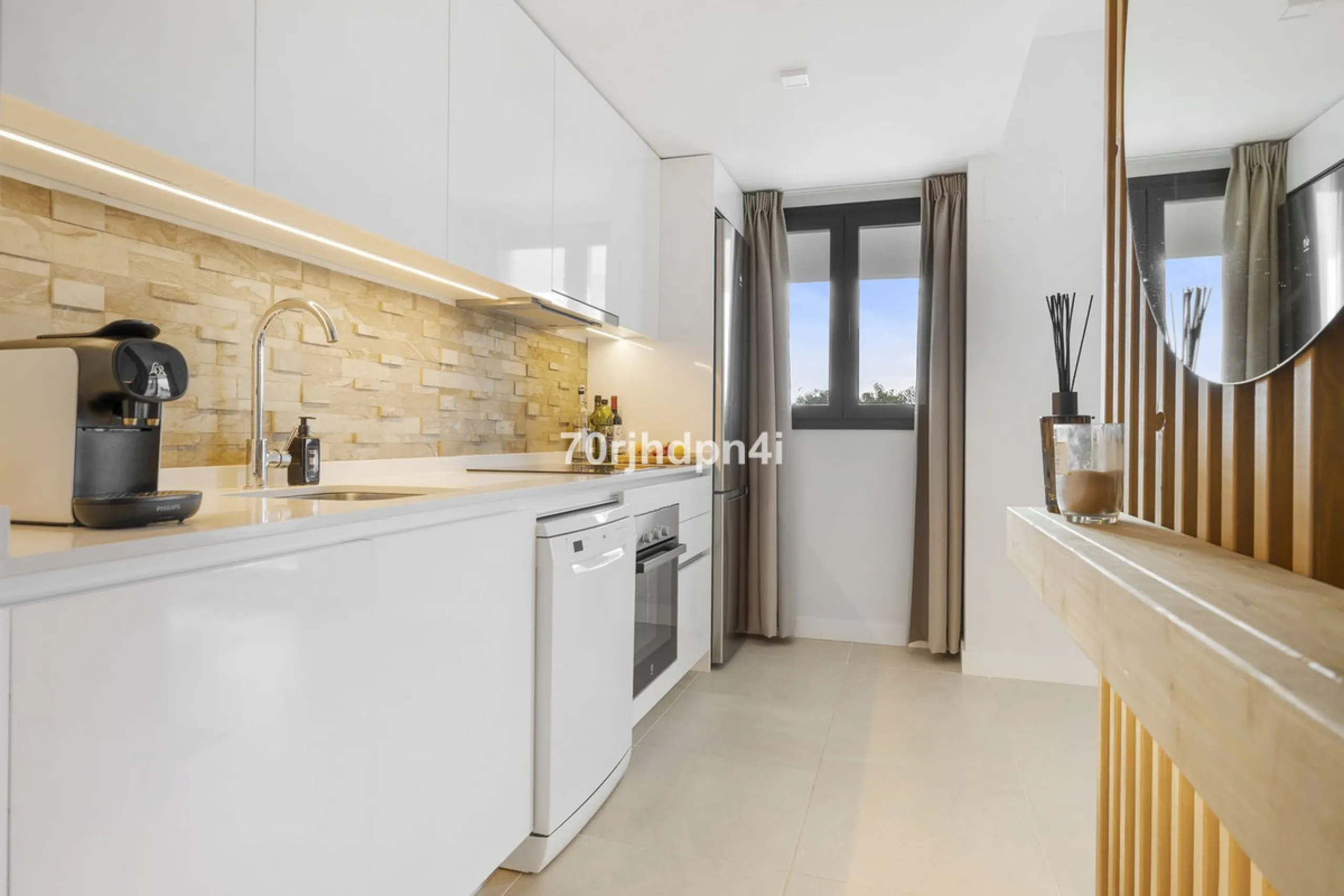 Exclusive: Key-Ready New Build Apartment with Sea Views (Aranya, Estepona)
