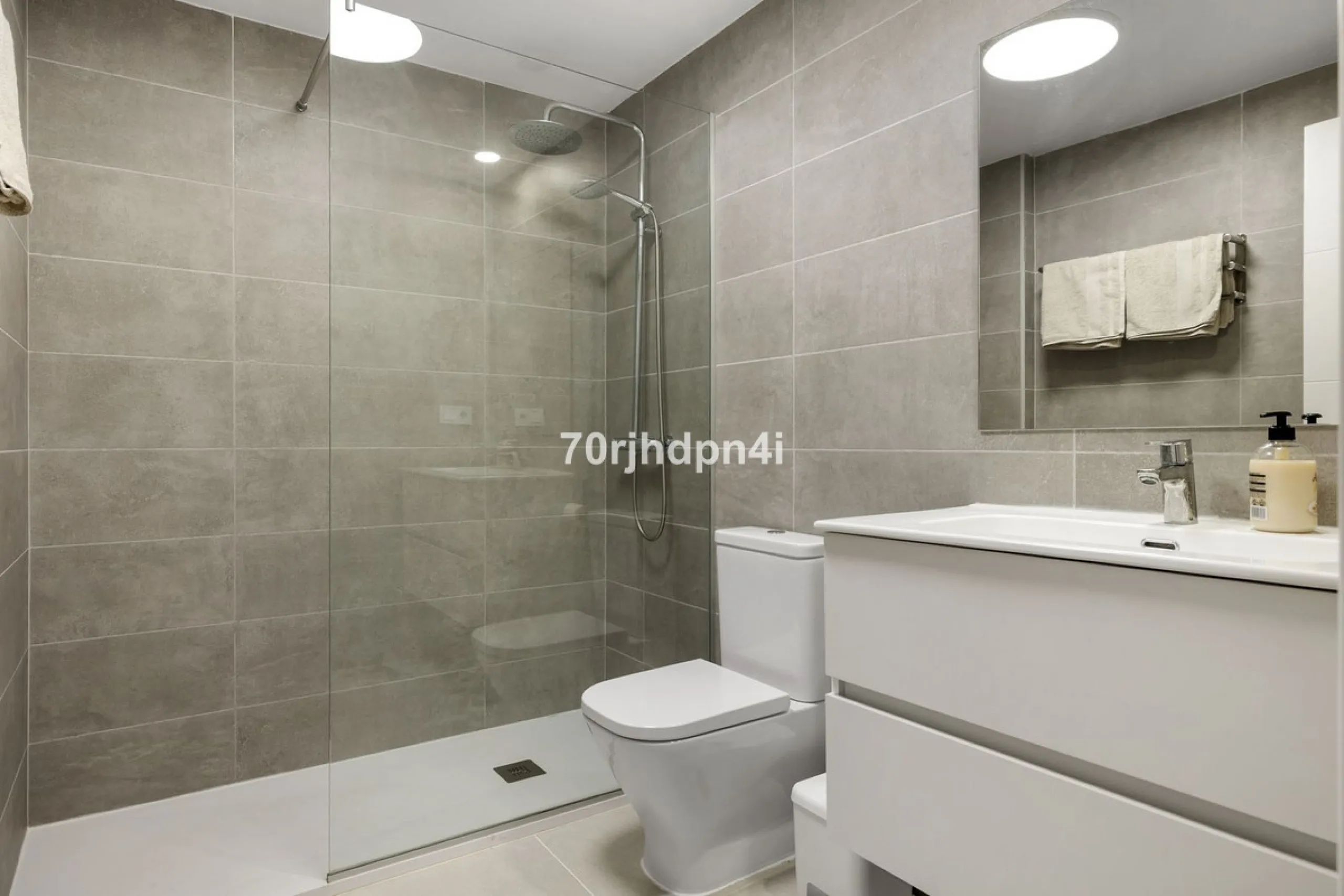 Exclusive: Key-Ready New Build Apartment with Sea Views (Aranya, Estepona)