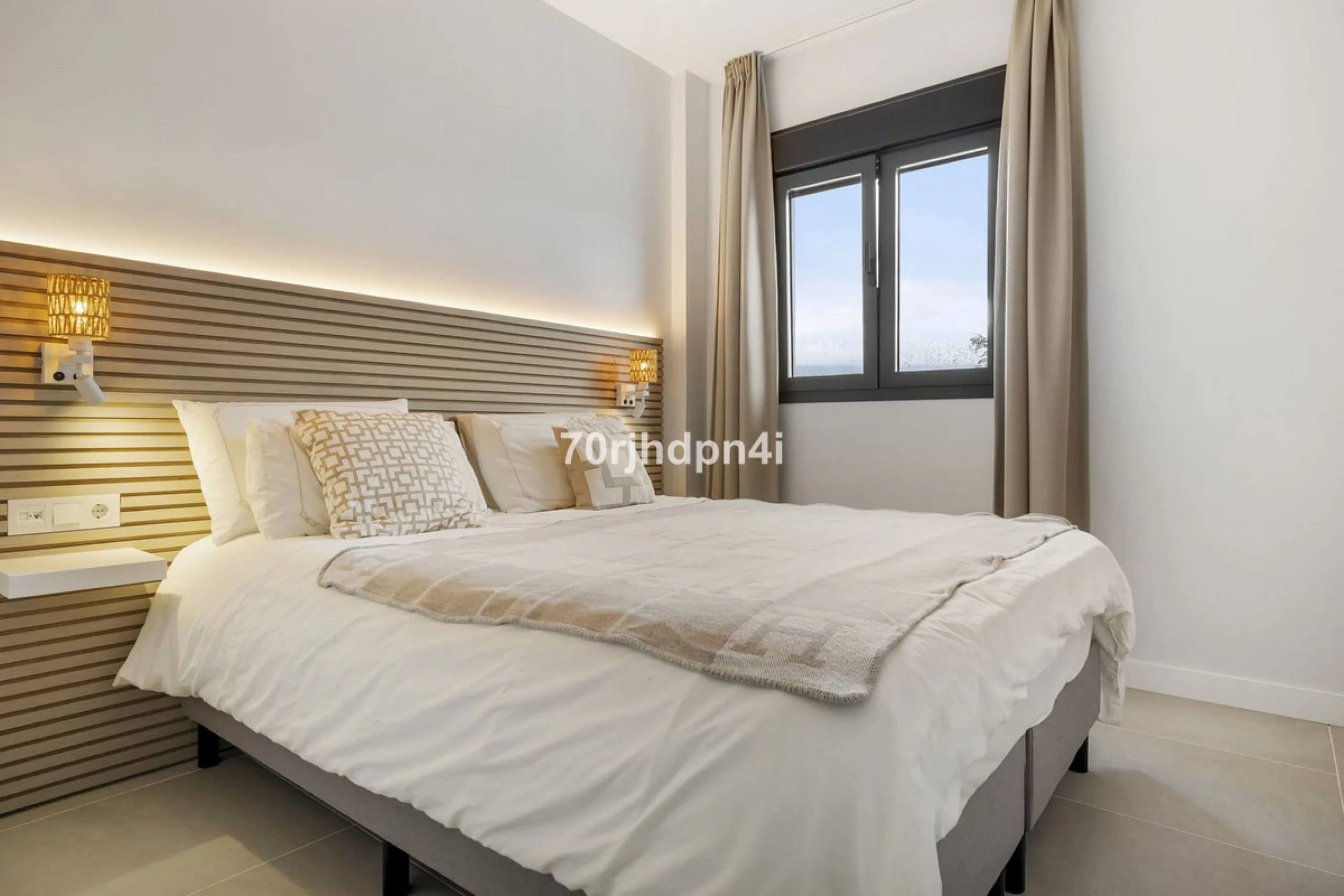 Exclusive: Key-Ready New Build Apartment with Sea Views (Aranya, Estepona)