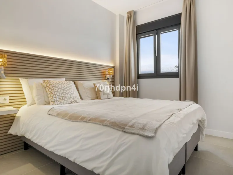Exclusive: Key-Ready New Build Apartment with Sea Views (Aranya, Estepona)
