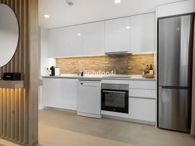 Exclusive: Key-Ready New Build Apartment with Sea Views (Aranya, Estepona)