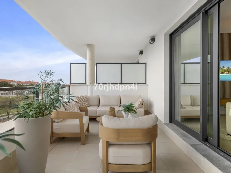 Exclusive: Key-Ready New Build Apartment with Sea Views (Aranya, Estepona)