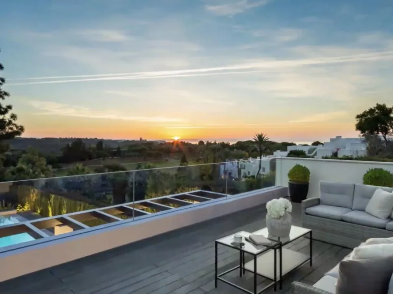 Welcome to Villa Celesta, an architectural masterpiece elevated 5 meters above the prestigious Aloha golf course, offering breathtaking, uninterrupted views of the iconic La Concha mountain.